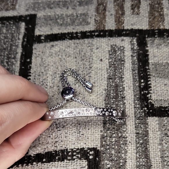 Michael Kors Silver Bracelet with Crystals MICHAEL KORS MK Modern Brilliance Sil - Picture 1 of 10